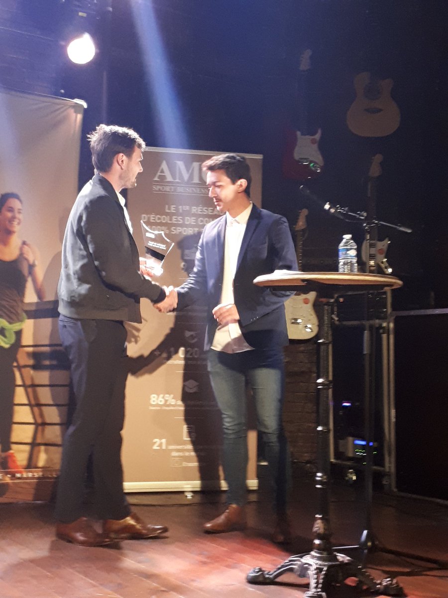 AMOS_Nantes's tweet photo. Meilleure innovation sponsoring... @VitalConcept_BB pour la GLAZ BOX! Bravo! https://t.co/rTeDniOYTB