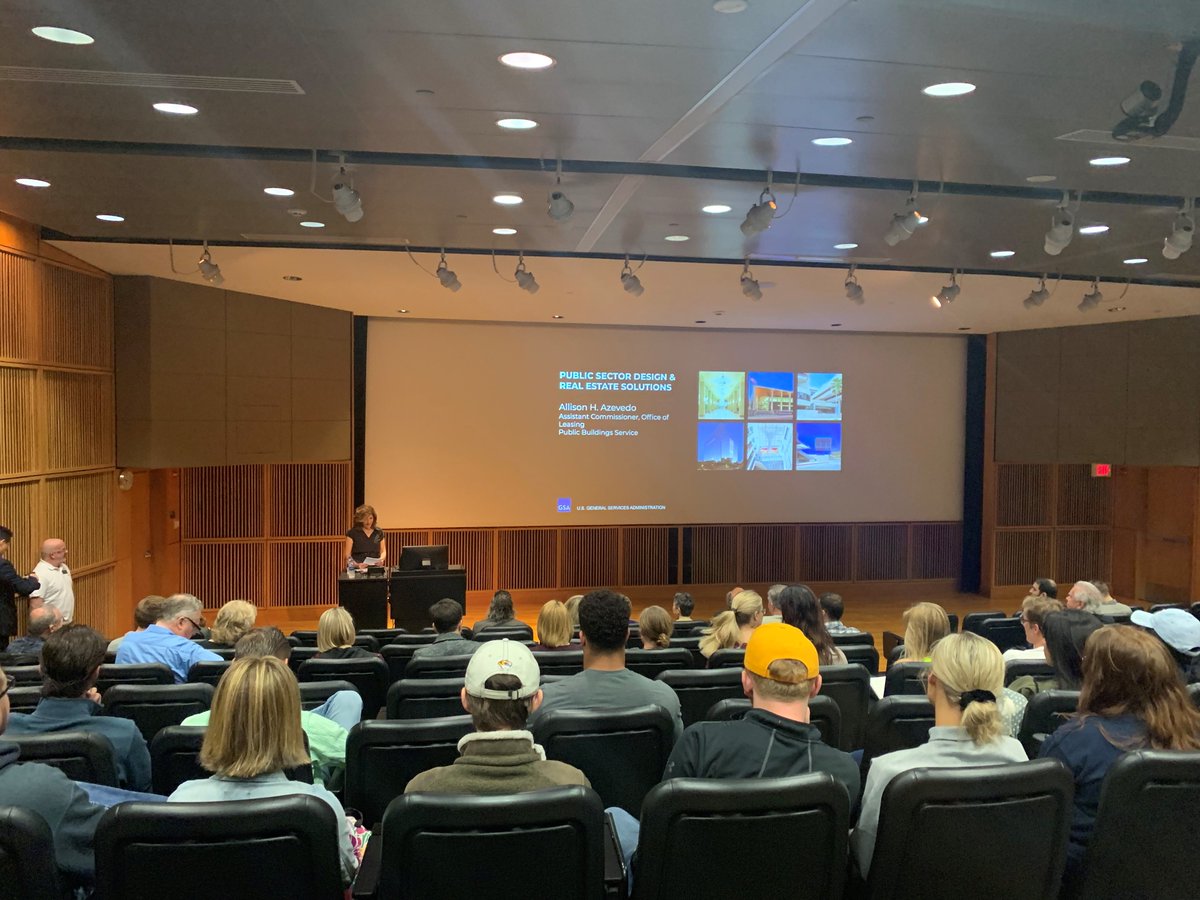 odimo_us's tweet photo. The significance of #highereducation is part of the foundation of our firm. Today, we're at @Mizzou speaking with faculty and board members about the #futureofdesign and the #students that will take us there. #campusdesign #dialogue #advisoryboard https://t.co/HsRwk5TZhg
