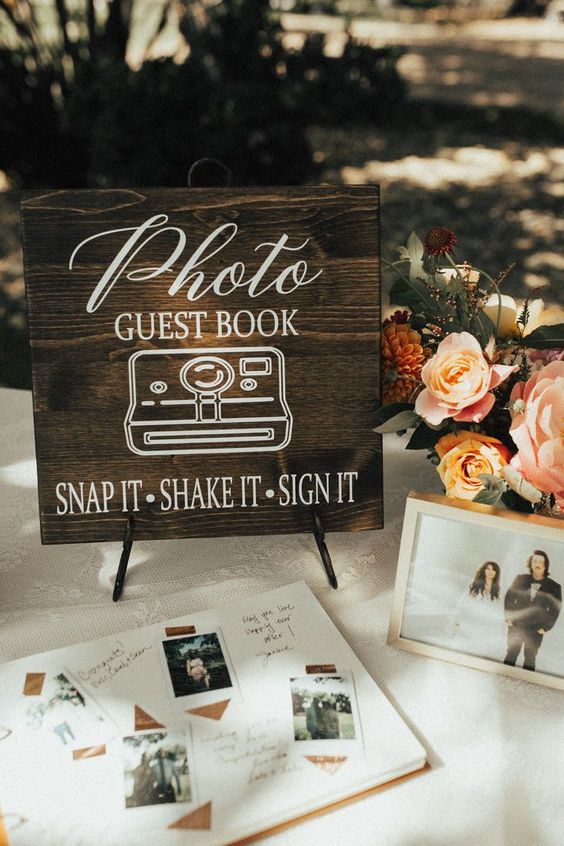 BBoutiqueEvents's tweet photo. Wasn't planning on a #WeddingGuestBook but were gifted one? There are ways to make it more you and more fun. #WeddingPlanning #TorontoWeddingPlanner #GTAWeddingPlanner #BellaBoutiqueEvents #2019Wedding https://t.co/q8bEEZVKDN