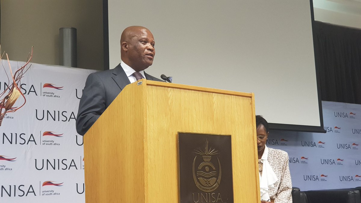 DavidNathi's tweet photo. Chairperson of the @Mintek_RSA, Mr Dickson Masemola board introducing the Minister of Mineral Resources, @GwedeMantashe1 at a colloquium on transforming & repositioning the mining sector in South Africa. #TransformingMining #GrowSouthAfrica @unisa @DMR_SA #InvestinSAMining https://t.co/v5NjmUF1G9