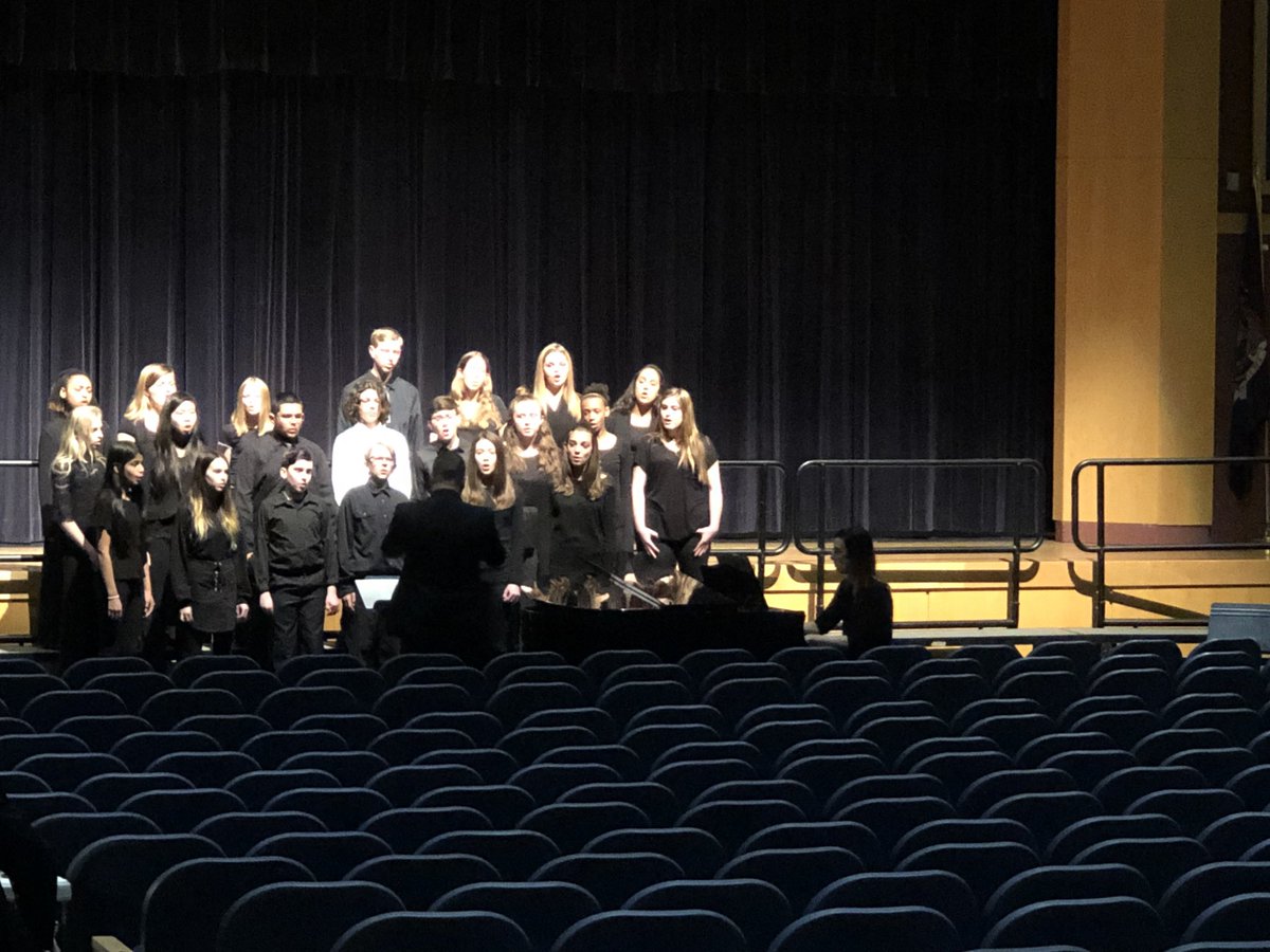 band_mcabral's tweet photo. @aimeepoosh @Gfmssings is wearing 3 hats today! #choralteacher @NYSSMAZone10 #choralmajorschair and #accompanist @OfficialNYSSMA #zone10nyssmamajors going on right now @GFMS_info @CarmelCSDMusic https://t.co/QG5fcelmDN