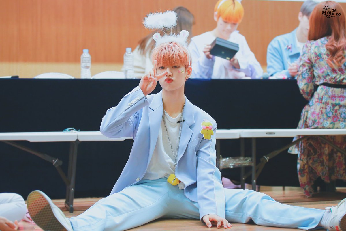 for020330's tweet photo. 190427 DMC 뮤직 당산 팬사인회 HQ

정진성 승천 반대💦💦💦

#1THE9 #원더나인 #정진성 #JUNGJINSUNG https://t.co/g30OTbUnKk