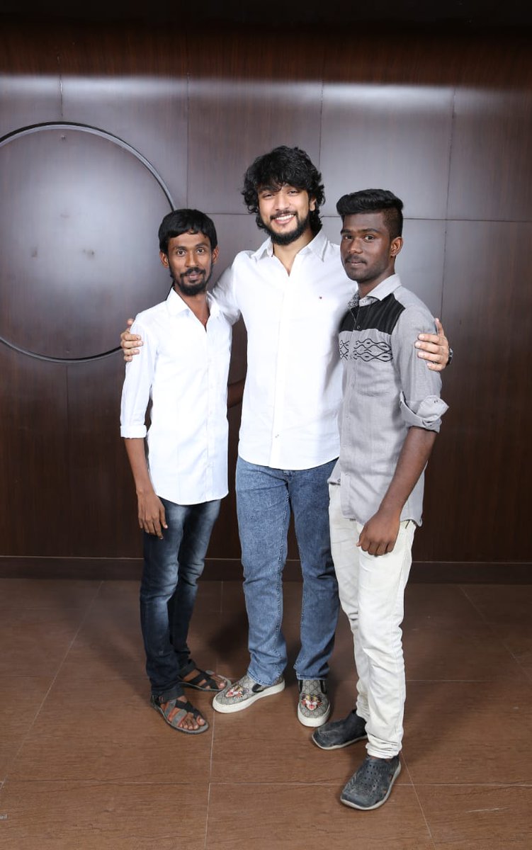 GKFC_Madurai's tweet photo. @Gautham_Karthik anna photoshoot with #virudhunagar fans 
#Devarattam #DevarattamFromMay1 #DevarattamCountdown @GauthamFanss @gautham_fans @Theni_Gopi https://t.co/KjTflifOLs