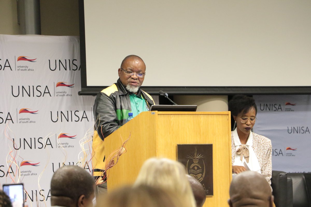 unisa's tweet photo. Honourable Minister @GwedeMantashe1 opens up his #TransformingMining keynote address with much gratitude towards @Unisa "I feel at home because @Unisa gave me an opportunity to get two degrees"... https://t.co/GHDW4SbRnX