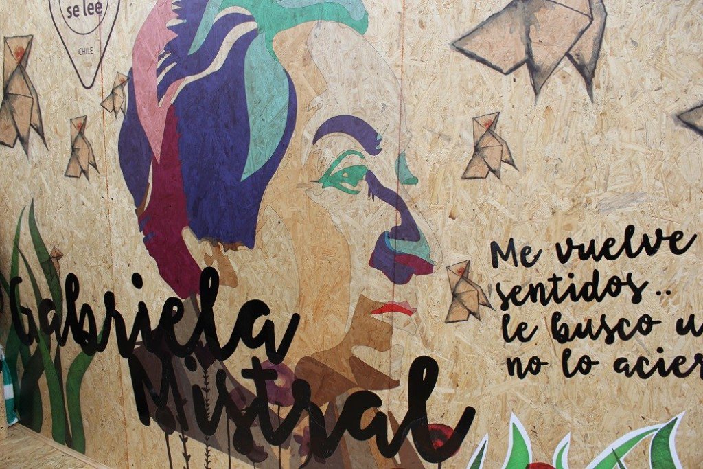fm7antofagasta's tweet photo. Con homenaje a Gabriela Mistral Seremi de las Culturas de Antofagasta presenta su stand en FILZIC https://t.co/UJhGQjyabB https://t.co/Hklg3k0pKl