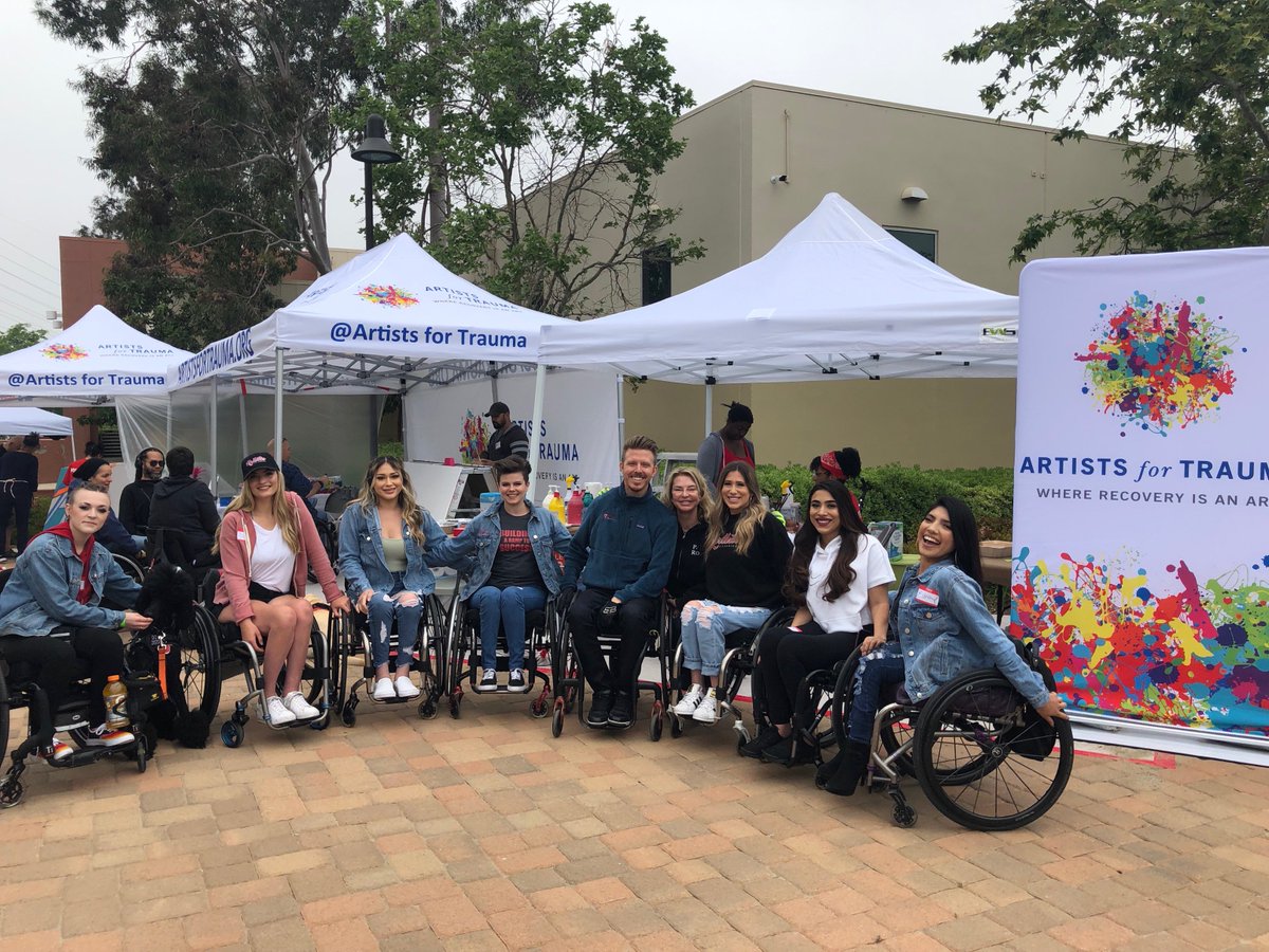 Artists4Trauma's tweet photo. Another fantastic weekend at the @triumphfoundation Wheelchair Sports Festival 🎨 #artishealing #artismysport #artistsfortrauma #graffiti #graffitiart #WSF2019 #triumphoversci #adaptivesports #wheelchairsports #sicknaturelife #createtostimulate 
@sickdotone @mobyartsla @natilyg https://t.co/aYz9Cz6klT