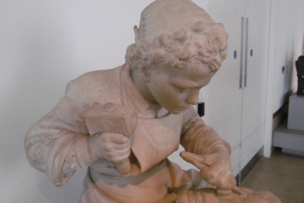 5thLackey's tweet photo. #Coventry #TheHerbert #EmilioZocchi 1835-1913 #MichelangeloAsAYoungBoy shown carving the head of a #Faun referred to by #Vasari but if Vasari's reference is correct, then the work has not survived or is waiting to be discovered. https://t.co/96XddMA3q4