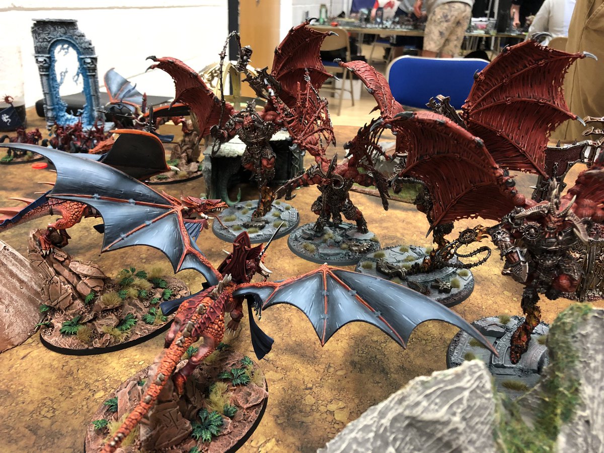 the_black_sun's tweet photo. Final game of #SCGT2019 was the silliness vs @BenJohnson0013. It’s always nice to have a more lighthearted fun G6 as you’re normally pretty knackered by then. Ben gambled on the double knowing my larger threat range & it paid off. Fair play as otherwise I’d have done the same! 💥 https://t.co/BsIuvDRbO6