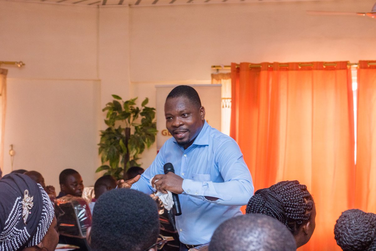 Lifepreneuriat's tweet photo. Great time with the youth of the Church of Pentecost at their second Business Chamber Seminar last Saturday at Sogakope, Ghana.
#StrategicThinking #MoralVision #ImpactingGenerations #Lifepreneurship #Bizprex #BCS19 #OKF https://t.co/Fr4n3zhDyy
