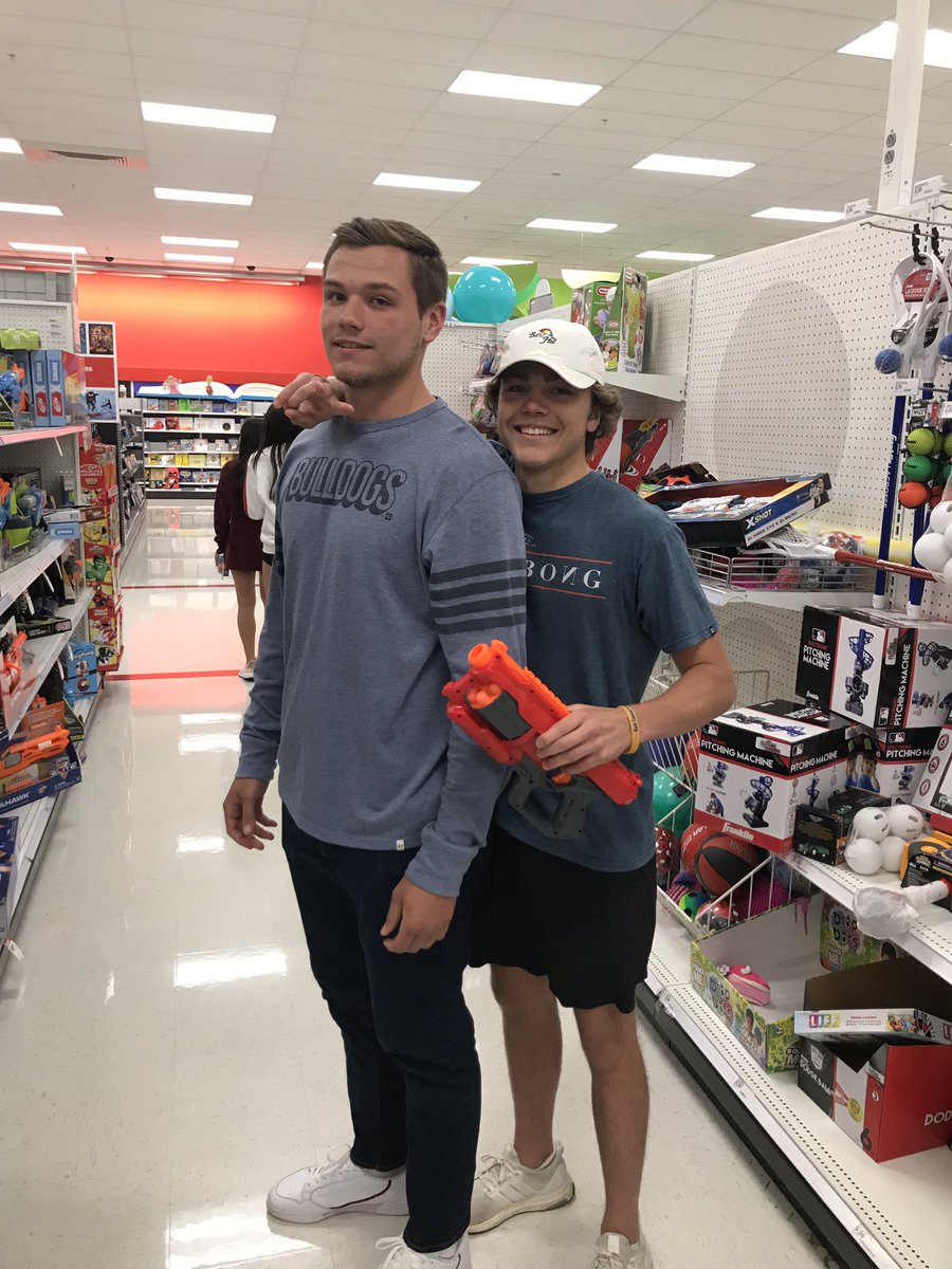 GShootas's tweet photo. First Kill: “Kayden” Roberts takes down The “Polish Mamba” of @p_forces https://t.co/wDinoBxI9Q