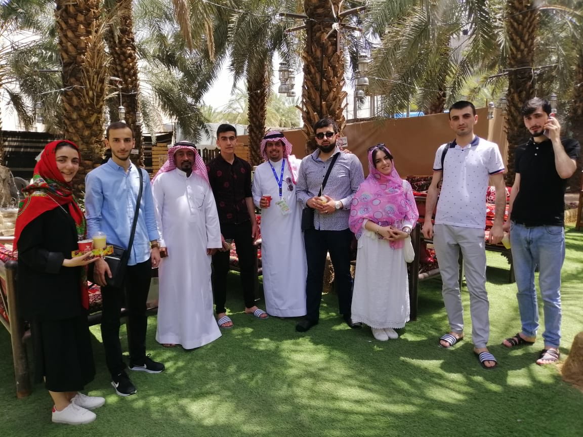 AliYusef13's tweet photo. وفد من هيئة الرياضة الأذربيجانية في زيارة للمدينة المنورة ومعالمها التاريخية والسياحية من تنظيم #سفير_الرحلات و#هيئة_الرياضة https://t.co/WCjj7PsJPi