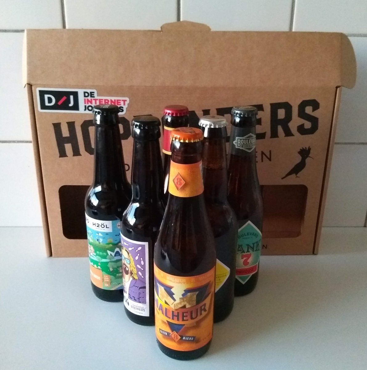arnoutboks's tweet image. Also a big &apos;thank you&apos; to @manon_brouwer and the rest of  @internetjongens for the great organisation and the nice speaker gifts. It was a pleasure to speak at your meetup.