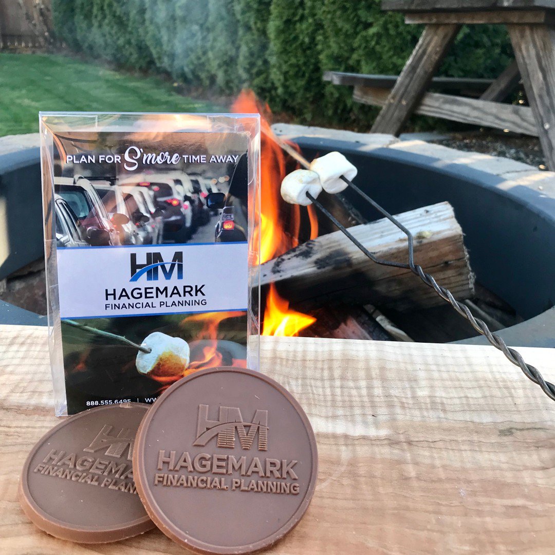 TotallyChocolat's tweet photo. Summer corporate events have never been so tasty! Get "s'more" out of your next event ! ✨🔥🍫

#eventplanners #eventbranding #corporateevents #logochocolate #logocookie #smores #customchocolate #firepit #branding #logo #eventpros #brandactivation #eventservices #eventmanager https://t.co/zGhEzmcK0U