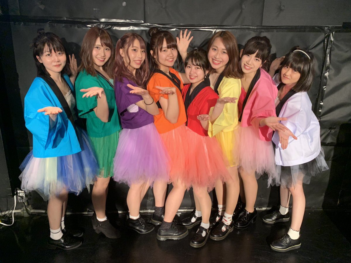 すし娘一夜限り復活ライブ来て下さった皆さん
本当にありがとうございました☺︎♡
ライブハウスがぱんぱんで嬉しかった
ほんまに楽しかったです☺️💕

2代目すし娘を
これからもよろしくお願いします!!
#すし娘
