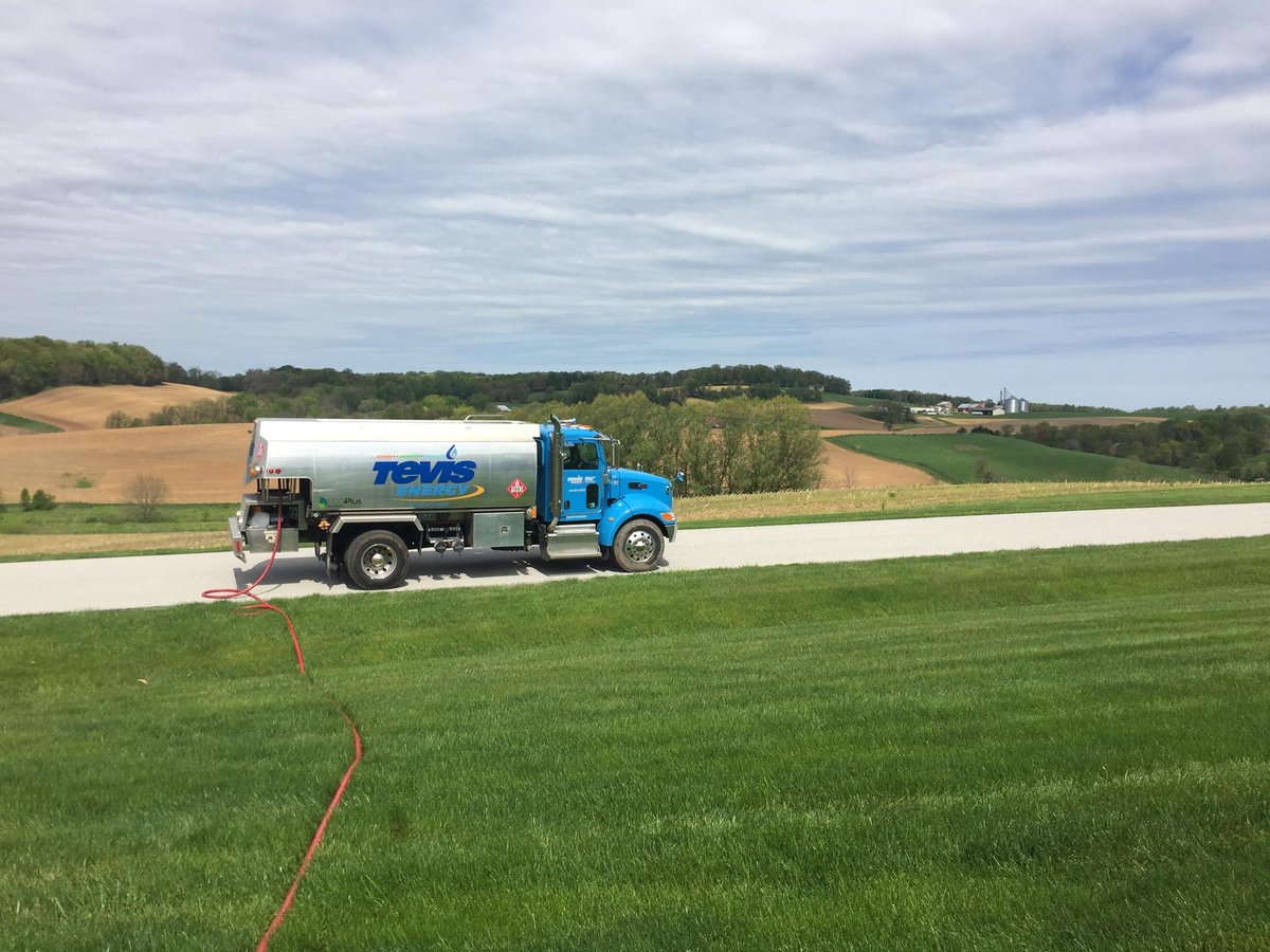 tevisenergy's tweet photo. Happy Monday everyone. Living in the land of milk and honey certainly has its advantages. This is one of them! -Jack G., Driver #MondayMotivation #Spring #Truckers #TruckingLife #FuelDeliveryService https://t.co/4dElIBUAFs