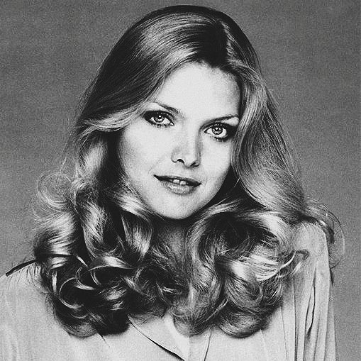 Everyone say Happy Birthday Michelle Pfeiffer!! 