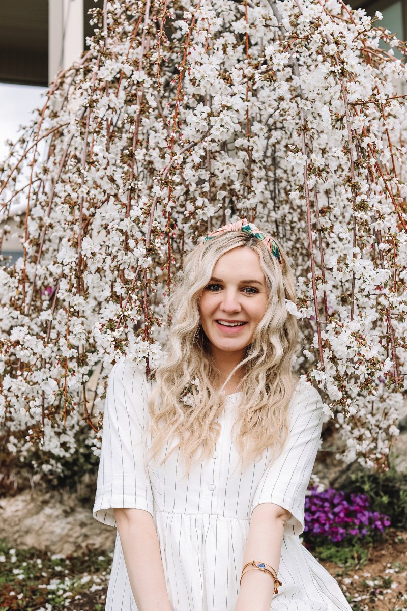 newest on the blog - sharing my favorite #springaccessories stripesinbloom.com/2019/04/trendy… #hairtrends #noheathairstyles