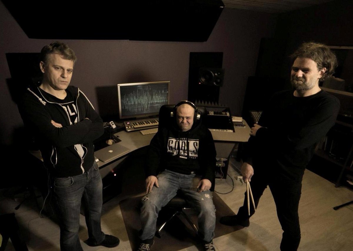 SaNPRuk's tweet photo. @Spookshowinc1 are Band Of The Day over at @MaxVolMusic - https://t.co/7z34bGvbkL https://t.co/c4KT1xnYdQ