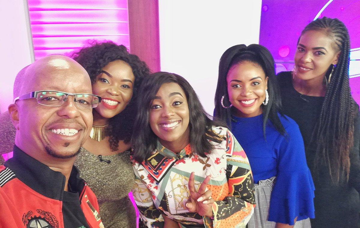 davidmuriithi's tweet photo. Funtimes only on #Chatspot @switchtvkenya I hope they invite me back one day @Zsuleman #SafaricomJazz ๐ถ๐ท๐ป๐น#DJDLite๐ง #CareerTalk๐ค #LifeSkills #IdrisElba https://t.co/pgJmRBNfyB