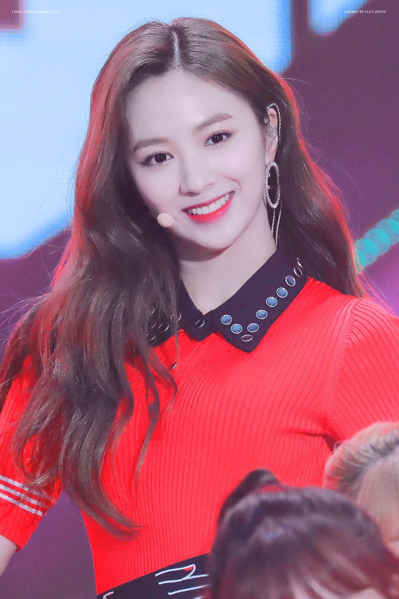 BotPlmm's tweet photo. 190428 광주 슈퍼콘서트

#체리블렛100일 #CherryBullet100DAYS

#체리블렛 #지원 #CherryBullet #JIWON
@cherrybullet https://t.co/9ZJzGC7OlB
