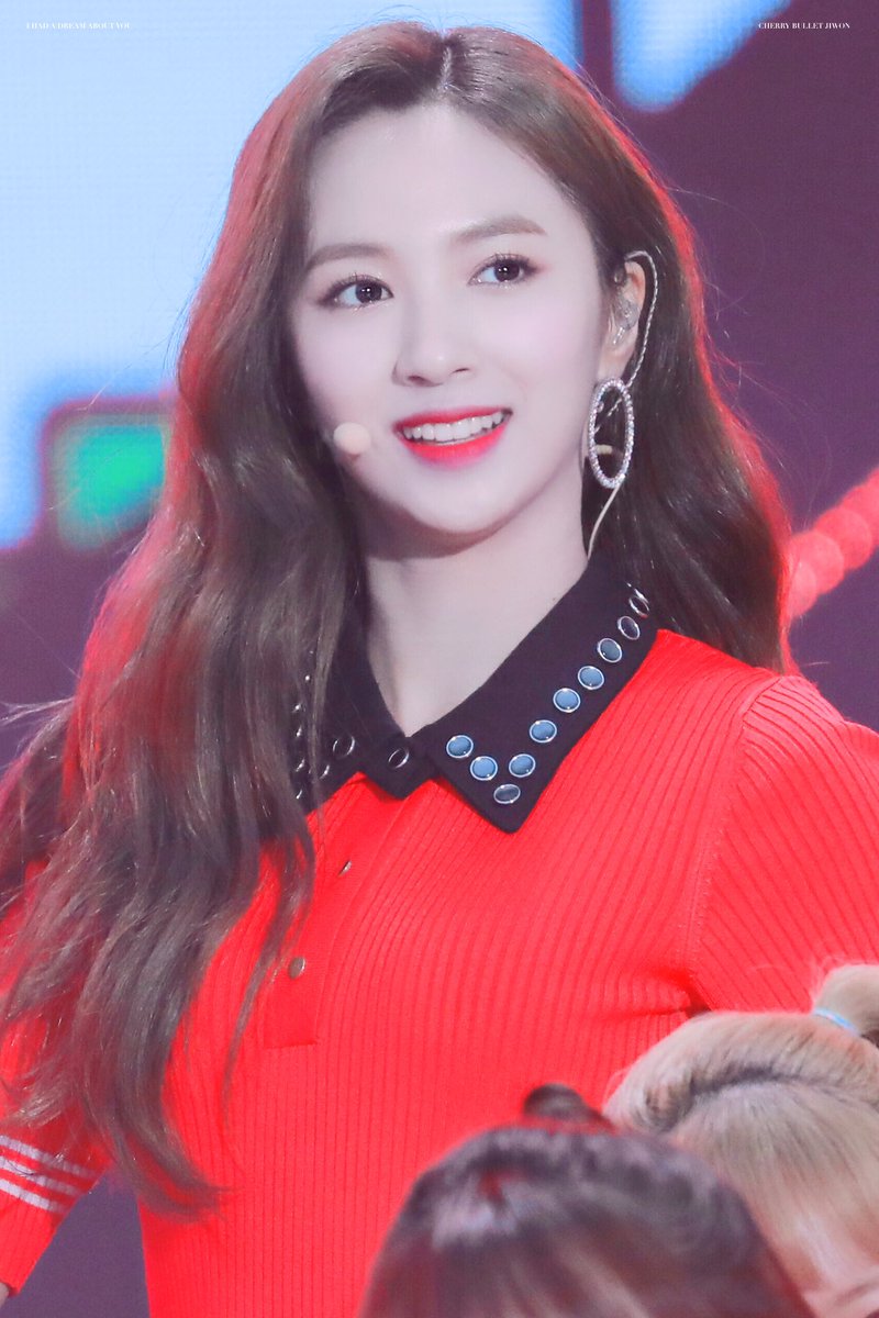 BotPlmm's tweet photo. 190428 광주 슈퍼콘서트

#체리블렛100일 #CherryBullet100DAYS

#체리블렛 #지원 #CherryBullet #JIWON
@cherrybullet https://t.co/9ZJzGC7OlB