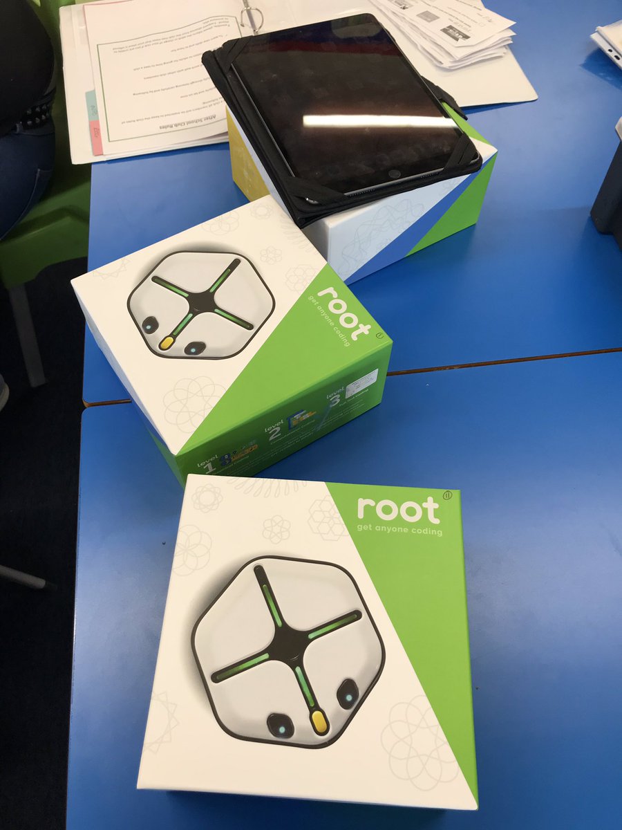 MrPotterKPS's tweet image. First session of the new @CodingKps, @KnightsridgePr1!
We did some “human coding” first then completed some problem solving while getting to grips with @codewithroot #GetAnyoneCoding
