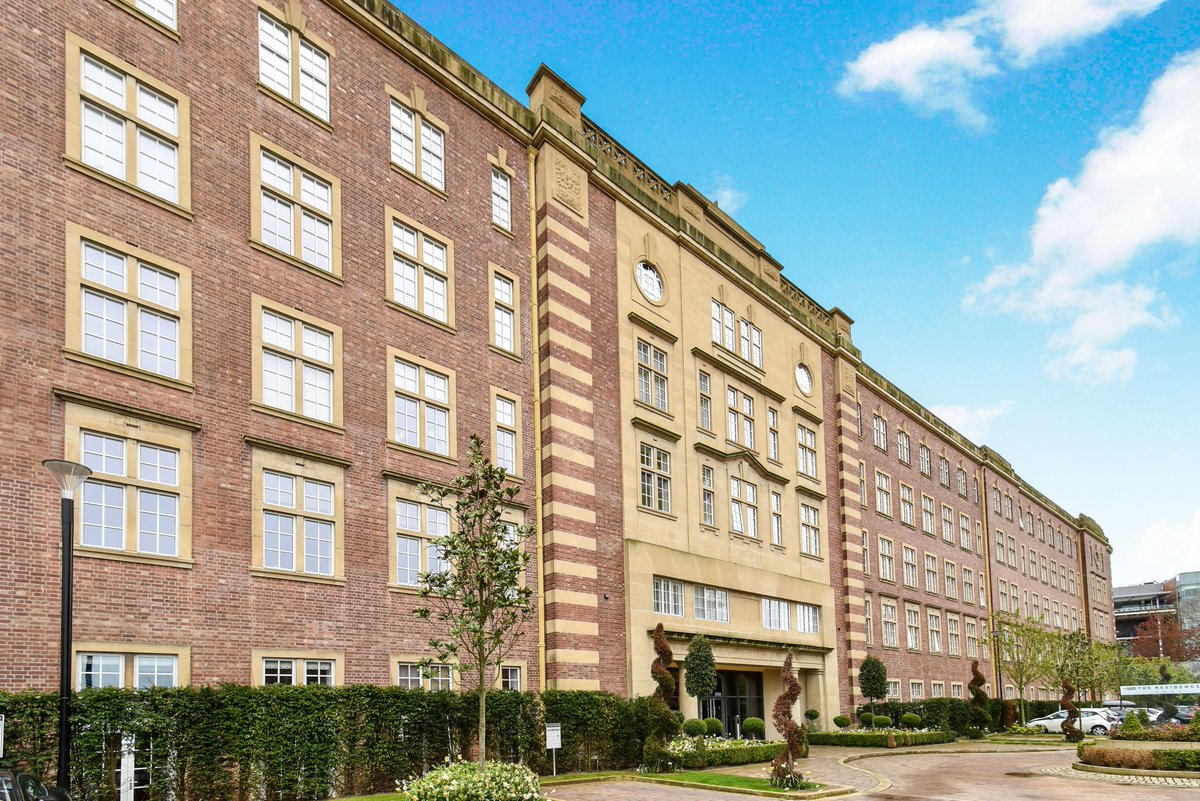 ChurchillsEA's tweet image. NEW TO THE MARKET!
The Residence, #BishopthorpeRoad, YO23  Guide Price £550,000
FORMING PART OF THIS ELEGANT AND PRESTIGIOUS DEVELOPMENT. A LARGE 2-BED #APARTMENT WITH SOUTH FACING BALCONY WITH FAR REACHING VIEWS. Call today to arrange a viewing 01904 646611 #York #YorkProperty