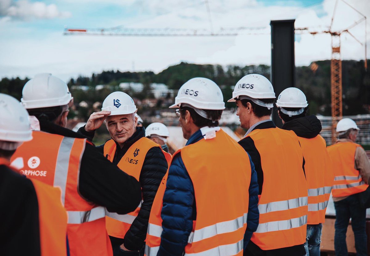 LS_OutOfContext's tweet image. Quoi de mieux que nos anciennes légendes pour présenter les nouveaux maillot 2019/2020 ? 🧡