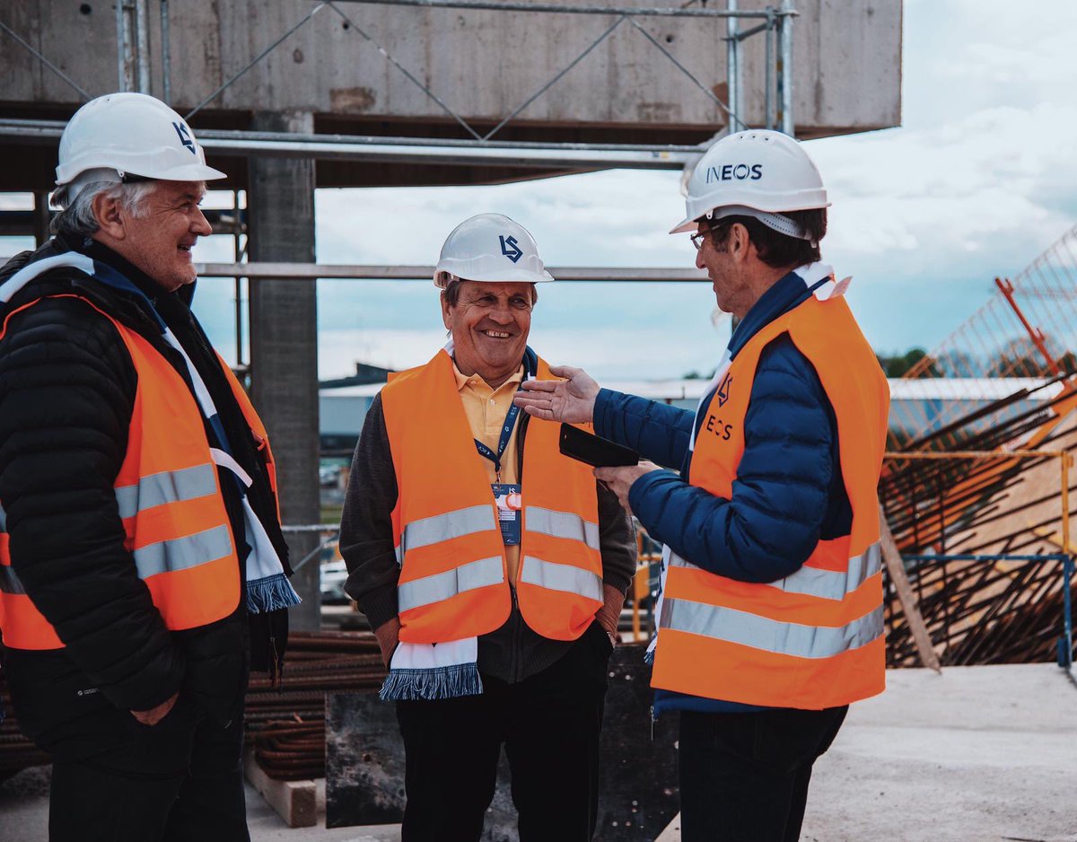 LS_OutOfContext's tweet image. Quoi de mieux que nos anciennes légendes pour présenter les nouveaux maillot 2019/2020 ? 🧡