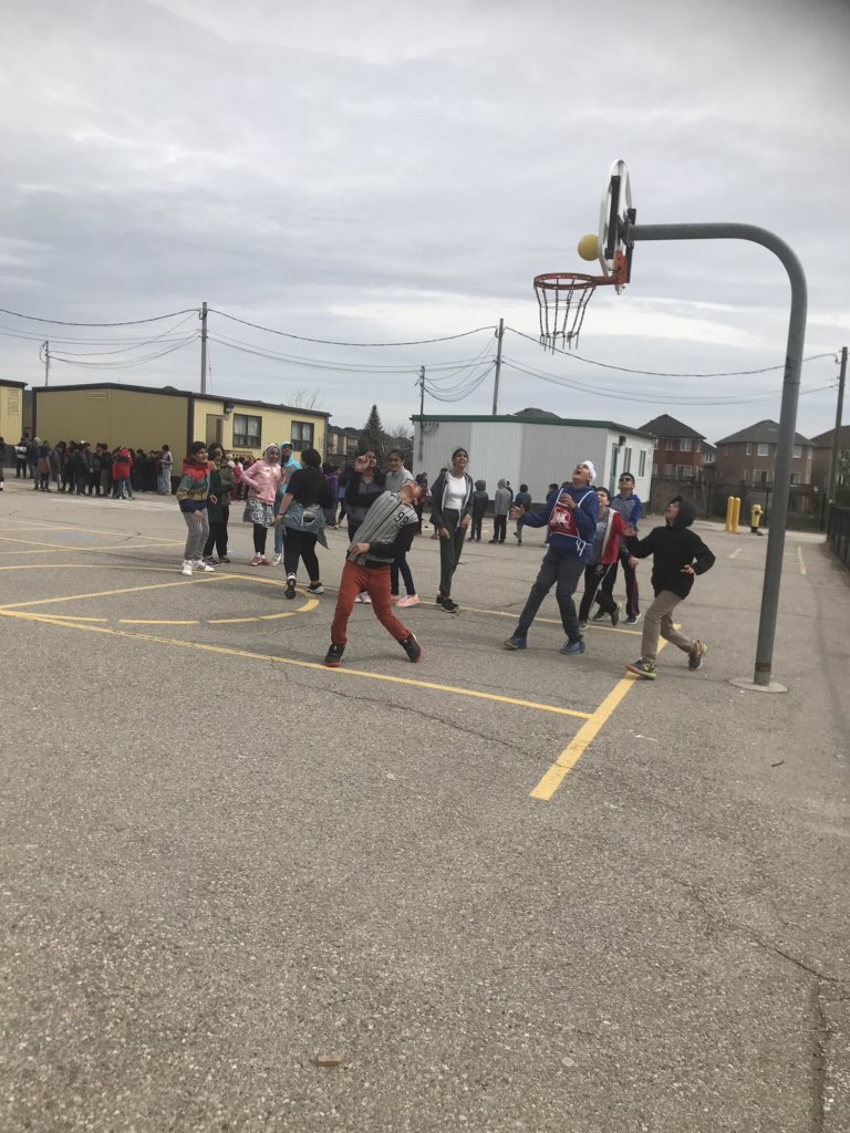 myra_s_pacheco's tweet photo. Monday morning training continues...Students training Gr4-6 students how to use the new painted playground games!  These dedicated student leaders show they can promote physical activity in any weather! Thank you to @Ms_A_Chopra for facilitating this important healthy initiative! https://t.co/wrXqIm45gX