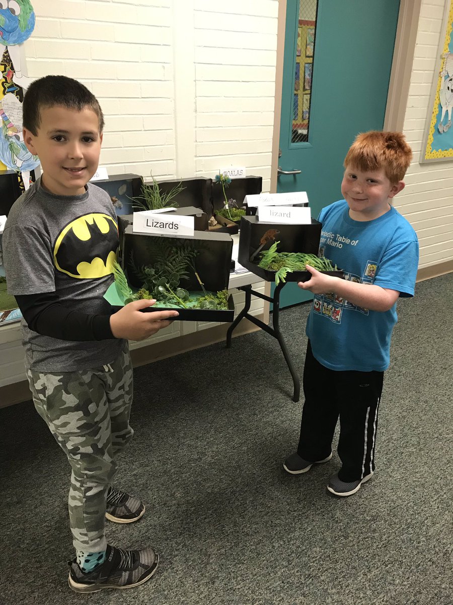 Second Grade is very proud of their informational writing and  beautiful dioramas! @MNiesluchowski #wearelampher <a href="/SimondSuperstar/">Simonds Superstars |The Lamphere Schools</a>