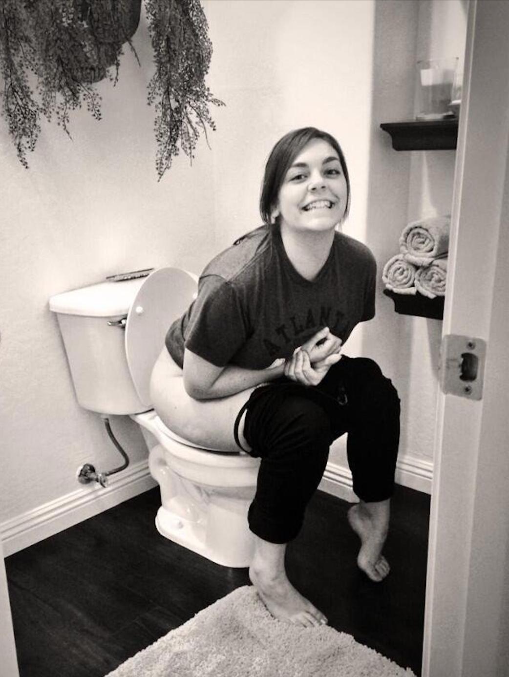 Girls on toilet on Twitter: "#pee #peeing #pissing #toilet #girlsontoi...