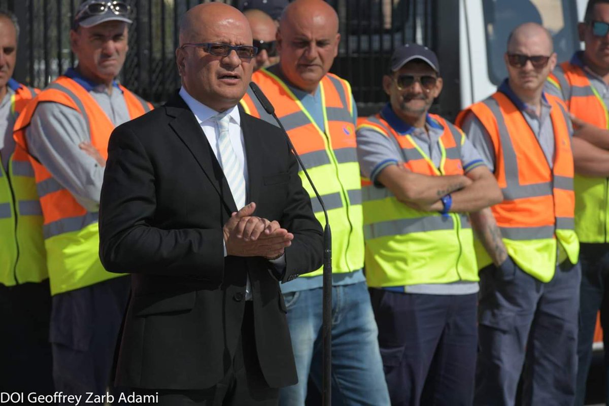 Deo Debattista (@deodebattista) on Twitter photo The Cleansing and Maintenance Division collected more than 185 tonnes of illegal waste from the Industrial Zone of Hal Far. We are working in full synergy with <a href="/OwenBonnici/">•Owen Bonnici</a> and <a href="/ChrisCardonaMP/">Dr. Chris Cardona</a> to make sure that #Malta’s industrial zones are kept clean. The Cleansing and Maintenance Division collected more than 185 tonnes of illegal waste from the Industrial Zone of Hal Far. We are working in full synergy with <a href="/OwenBonnici/">•Owen Bonnici</a> and <a href="/ChrisCardonaMP/">Dr. Chris Cardona</a> to make sure that #Malta’s industrial zones are kept clean.