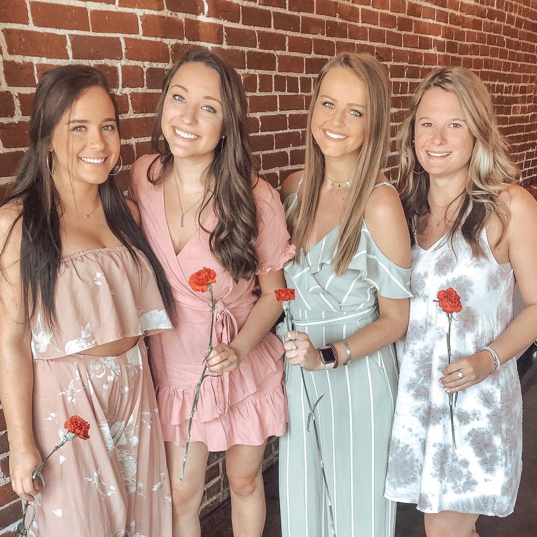 Officially Alpha Chi Omega alumni now ❤️ Seniors, we aren’t ready for you all to leave!!! #utkaxo