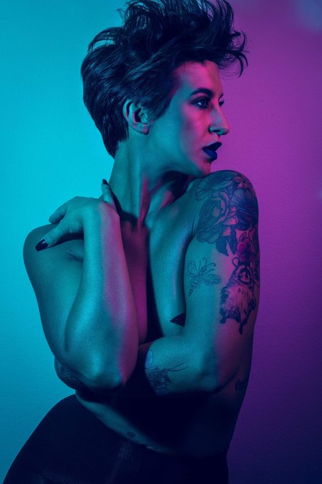 Colors. https://t.co/zQ33Kw3zVK<a href="/tag/modelmonday"class="tags"><span>#modelmonday</span></a>