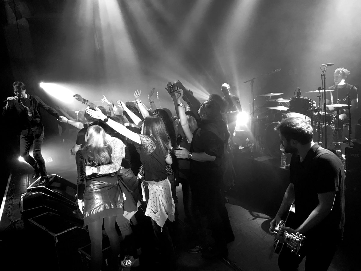 suedeHQ's tweet image. "Thanks to the Suede Army for making this such a fantastic and emotional tour. Your energy and passion and love has never been more inspiring. 

There is no us if there is no you." - BA

Read all about it: tquiet.us/SLR