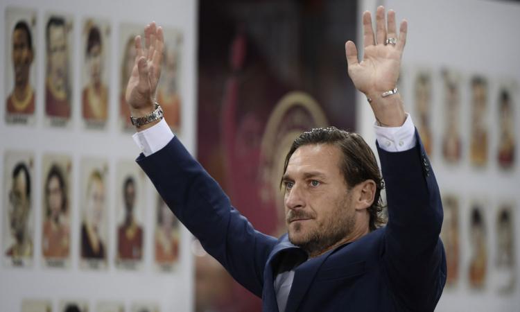 cmdotcom's tweet photo. La vita di Francesco #Totti diventa una serie televisiva: chi lo interpreterà? https://t.co/gbJ98mxVUu https://t.co/tst2LmpT0n