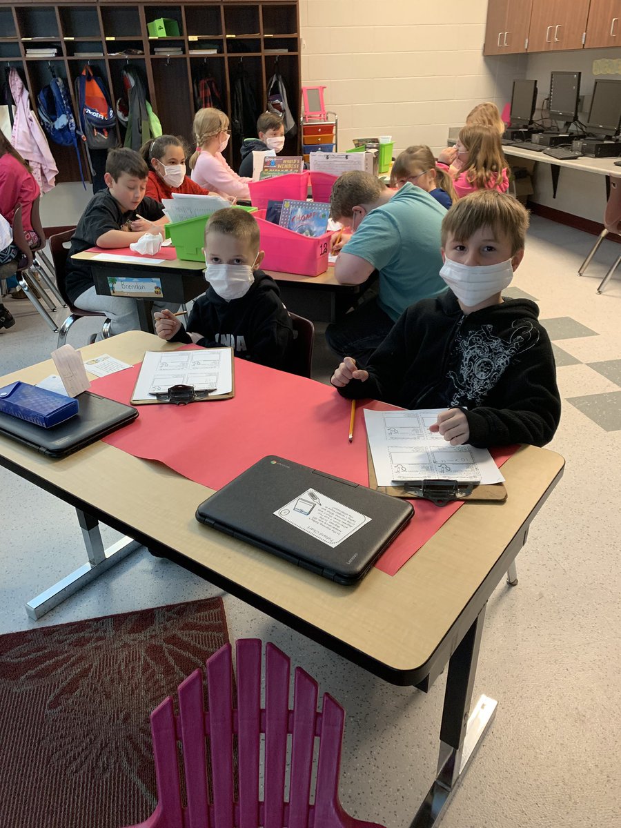 mrsmoore_3's tweet photo. Proud of these third grade surgeons! What operation did you choose? #GenoaStrong @GenoaCometsElem https://t.co/VrU4BjIGZC