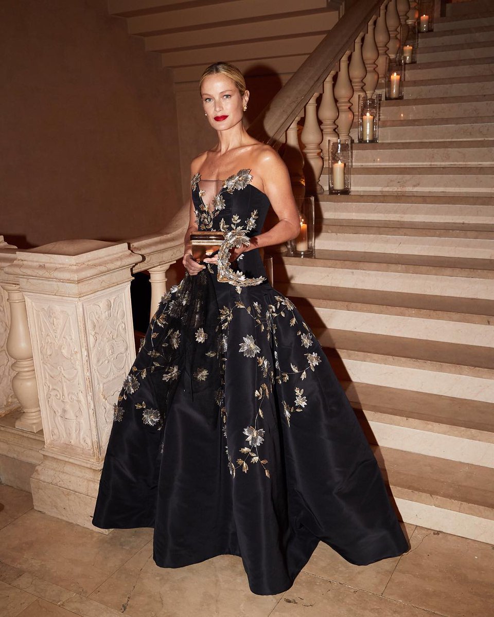 Belle of the ball. Carolyn Murphy lights up the room at the 2019 #SaveVeniceBall. #artistaemusa