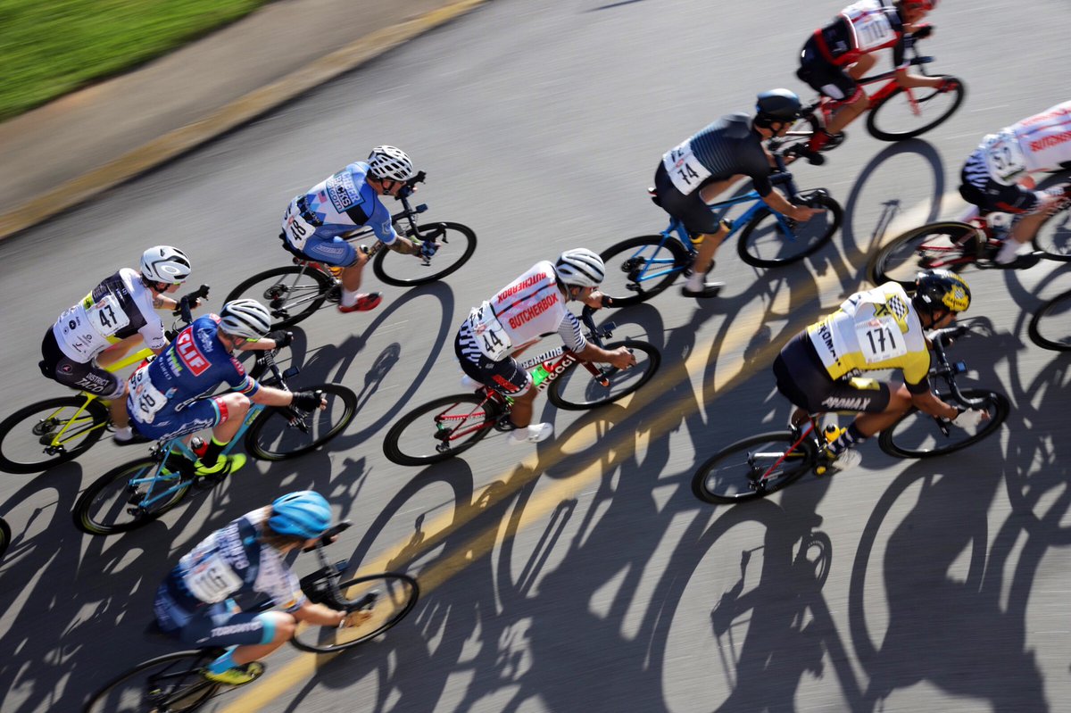USASpeedWeek's tweet image. Thank you, @commercedda for a fantastic event for Stop #3 of #speedWeek! It was a beautiful day for a bike race 👌🏼
📸 @USACRITS #Commerceliving #CommerceCrit