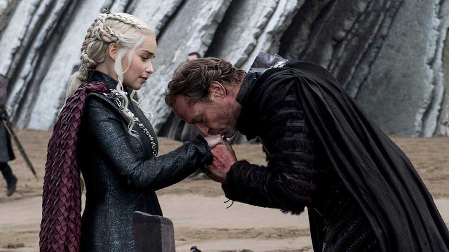 slythercita's tweet photo. Jorah: I vow to serve you, to obey you, to die for you if need be.
Daenerys: Whatever may come?
Jorah: Whatever may come.
Daenerys: I shall hold you to that oath. I pray you never regret the giving of it.

#GameofThrones https://t.co/WWZZWTbb6H