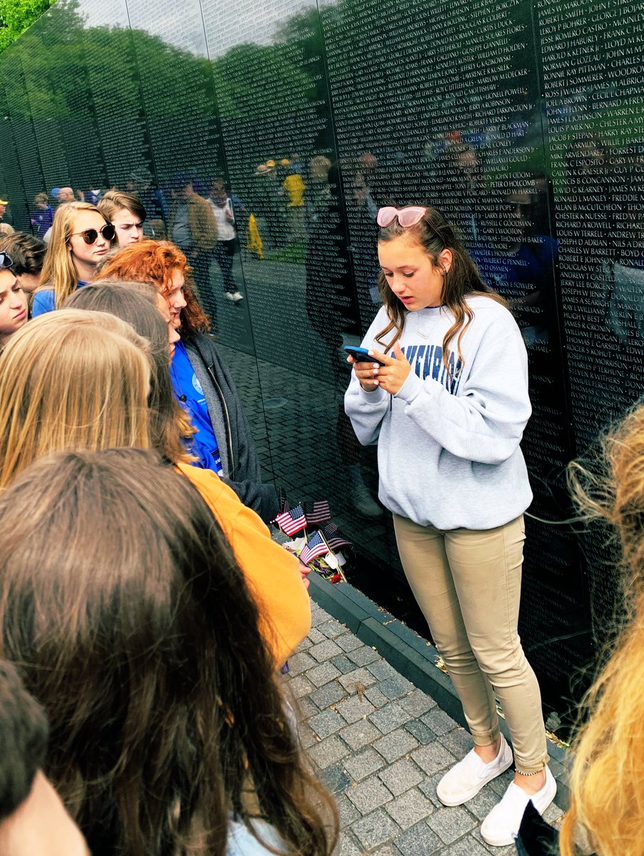 PMontaperto's tweet photo. A special tribute at the Vietnam Memorial #thankyou4yourservice #welcomehome #MPCSmiddleDC2019 https://t.co/A257XyXZcz