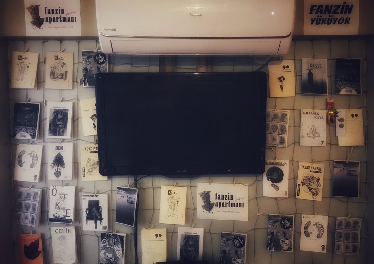 dpercin's tweet photo. Fanzin Apartmanı olan bir kitap kafedir #kitappasta’sı #fanzin #pastaenstitü Kocaeli’de Fanzin fena halde Yürüyor... 😎 https://t.co/hyQWj4ujdq