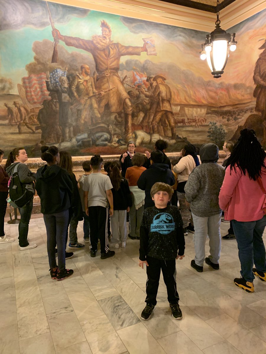 MsCombsSE's tweet photo. Having fun on our state capital field trip in Topeka! @MTEUSD202 https://t.co/wh1BPf1fDk