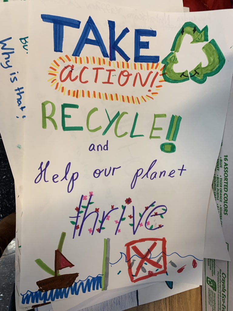 VictoriaDedaj's tweet photo. #TeacherLeader, Rachel Swartz, invites colleagues & other students into her Lab Classroom today to visit her 6th grade students presenting their school proposals for recycling! @CSD10Bronx @BBOUFT #labclassroom #teacherleadership https://t.co/oZ01Ksvkjm