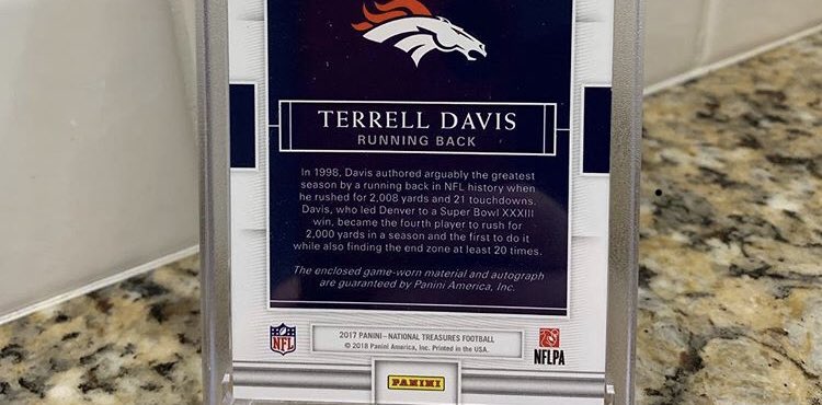 TKO30TD's tweet photo. @Isaacortiz0730 @RGSchroder @Terrell_Davis @PaniniAmerica @TracyHackler Saw the same here, it’s not game worn by TD at all. Not the right era. Would love to hear the explanation of it https://t.co/K2R5LAHHJm