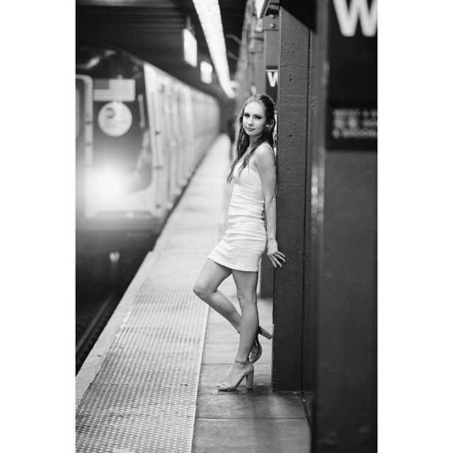 (4 of 6)
West 4th station. 
#nycseniorportrait #senior #portraits #seniorportraits 
#seniorportraitsnyc #nyc #manhattan #newyorkcity
#nycphotographer #photoshoot #xt3 #fujifilmxseries #fujifilm #bwportrait #blackandwhite #subway bit.ly/2WlG64k