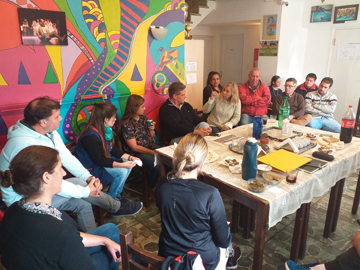 GustavoPulti's tweet photo. Conquistar más autonomía laboral y social para las personas con discapacidad. Nos encontramos en Crede (Centro Recreativo y Deportivo Especial) con profes, alumnos, directivos y equipo. El Diálogo para Activar Mar del Plata nos incluye. #DialogoMDP https://t.co/vAU3jrdeVH