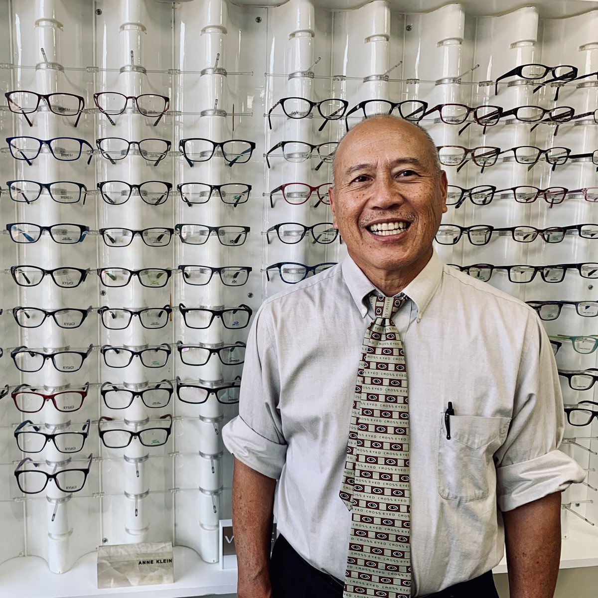 Dr. Jere Loo is the leading provider of optometry services and vision care products in Lihue and he is located here at #KukuiGrove
For more info, please call his office at 808-245-8564.
#kukuigrove