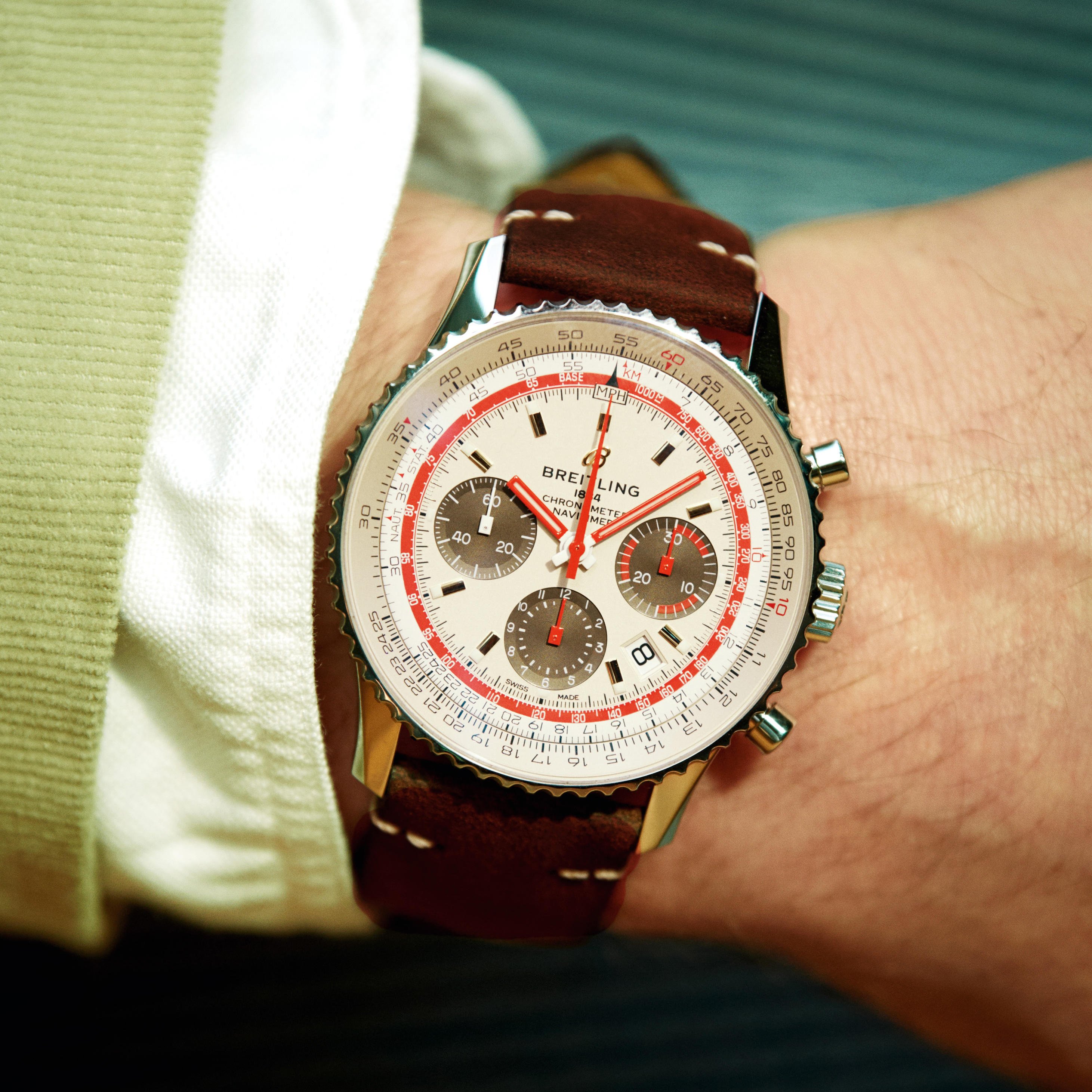 Breitling on X The Navitimer TWA Edition shows a shimmering silver dial with contrasting anthracite sub registers. Its transparent sapphire caseback bears the logo of the iconic Trans World Airlines. ...